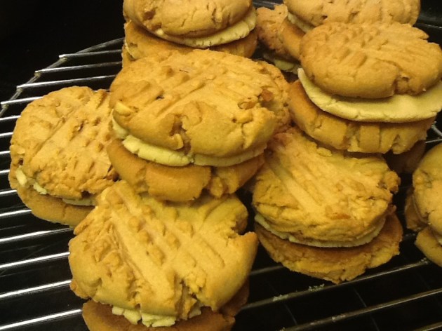 Have Yourself Anudder Sandwich Cookie--Peanut Butter